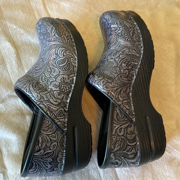 Dansko clogs - Picture 4 of 7